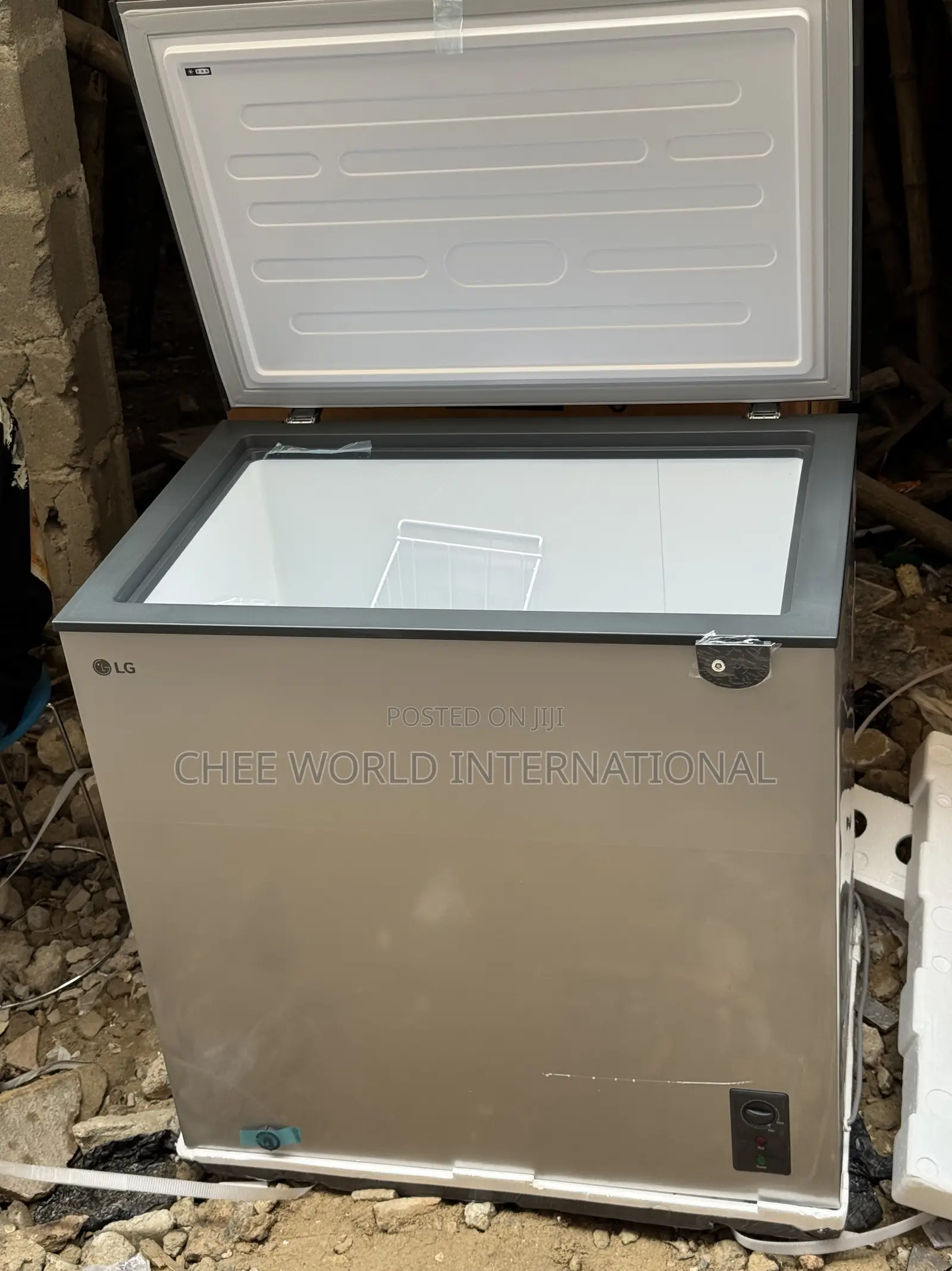 Original Inverter LG 205 Litres Chest Freezer Brand New.
