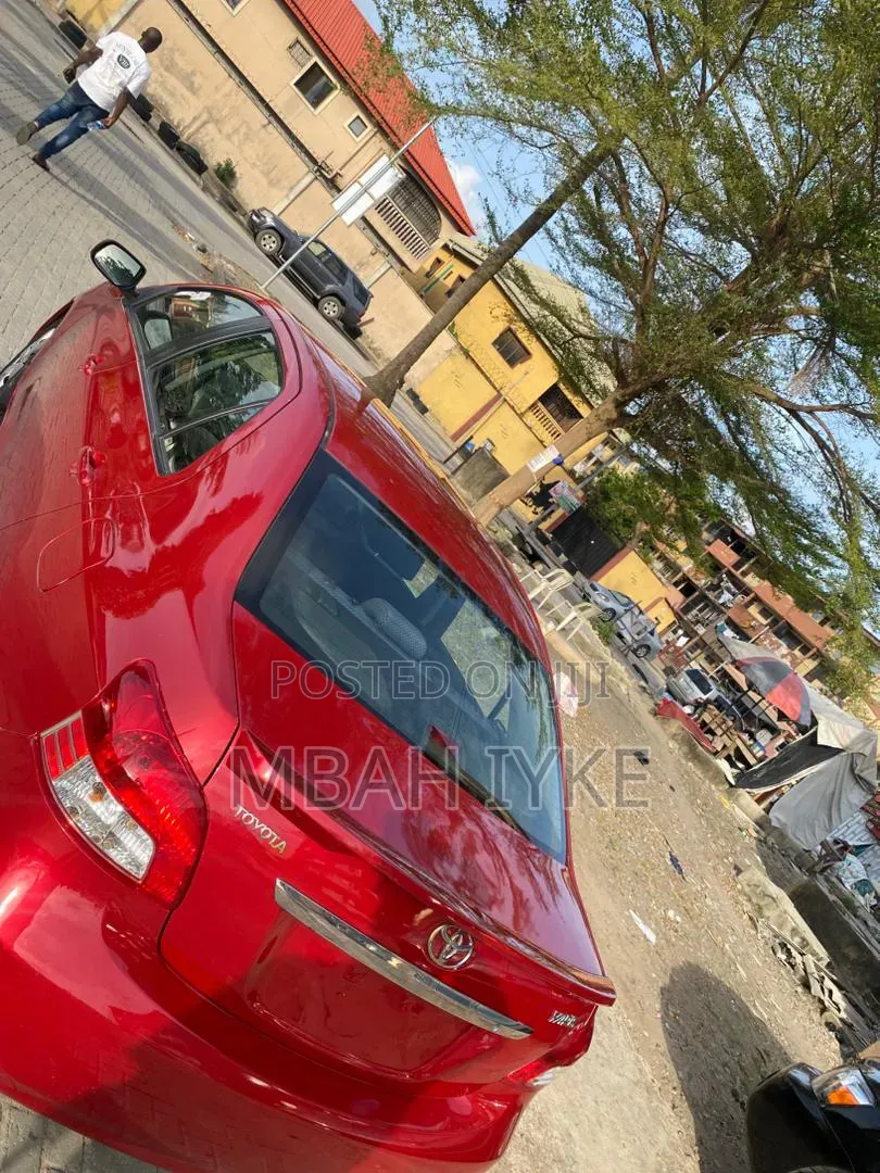 Toyota Yaris 2008 Red
