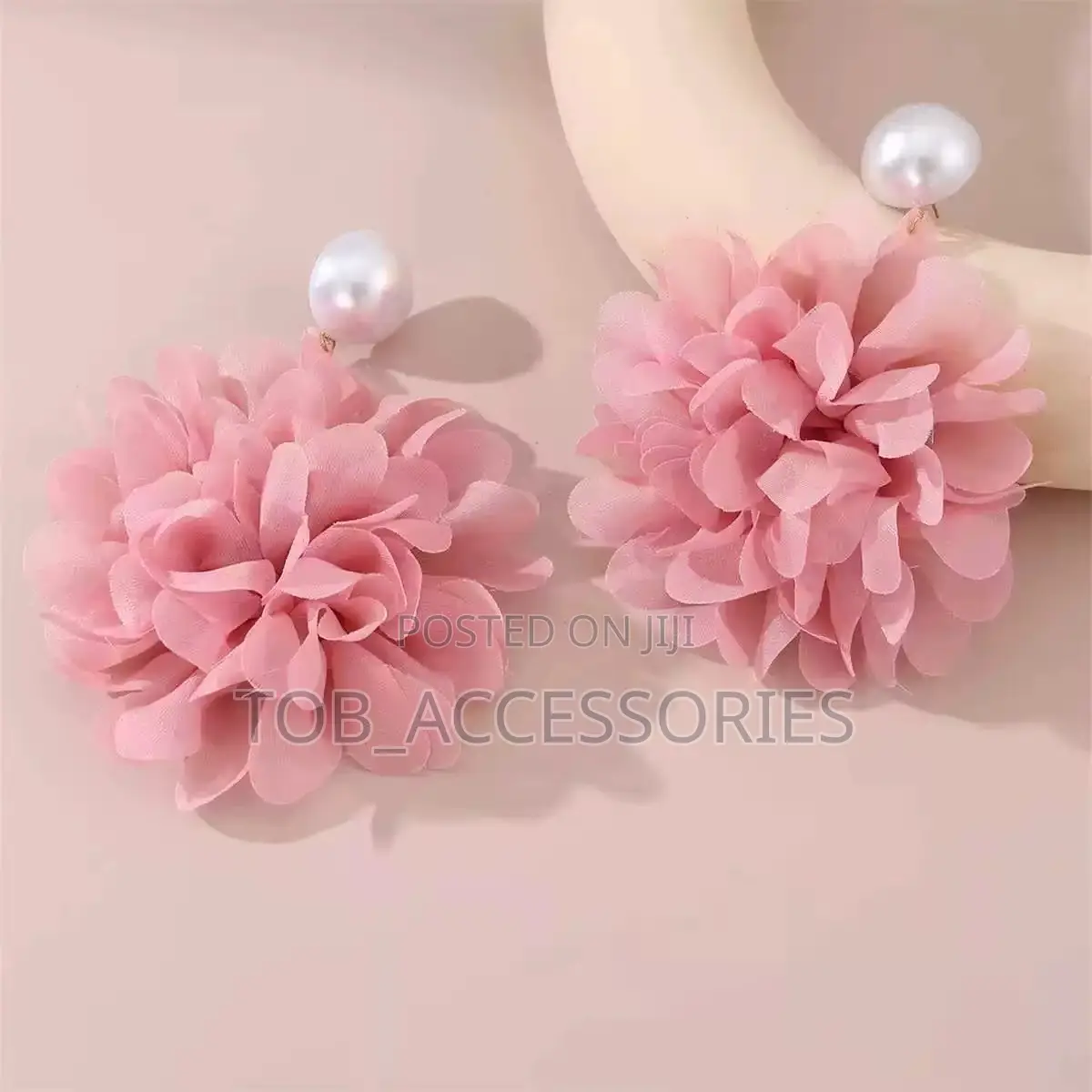 Elegant Flower Drop Earrings 
