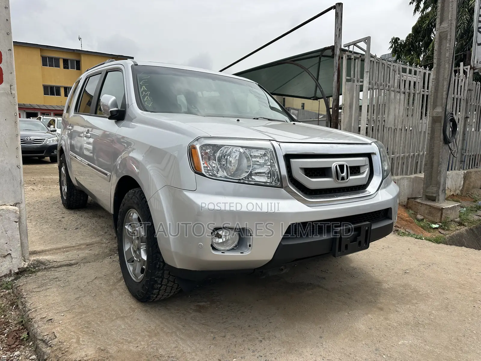 Honda Pilot Touring w/RES/Navi 4WD (3.5L 6cyl 5A) 2011 Silver