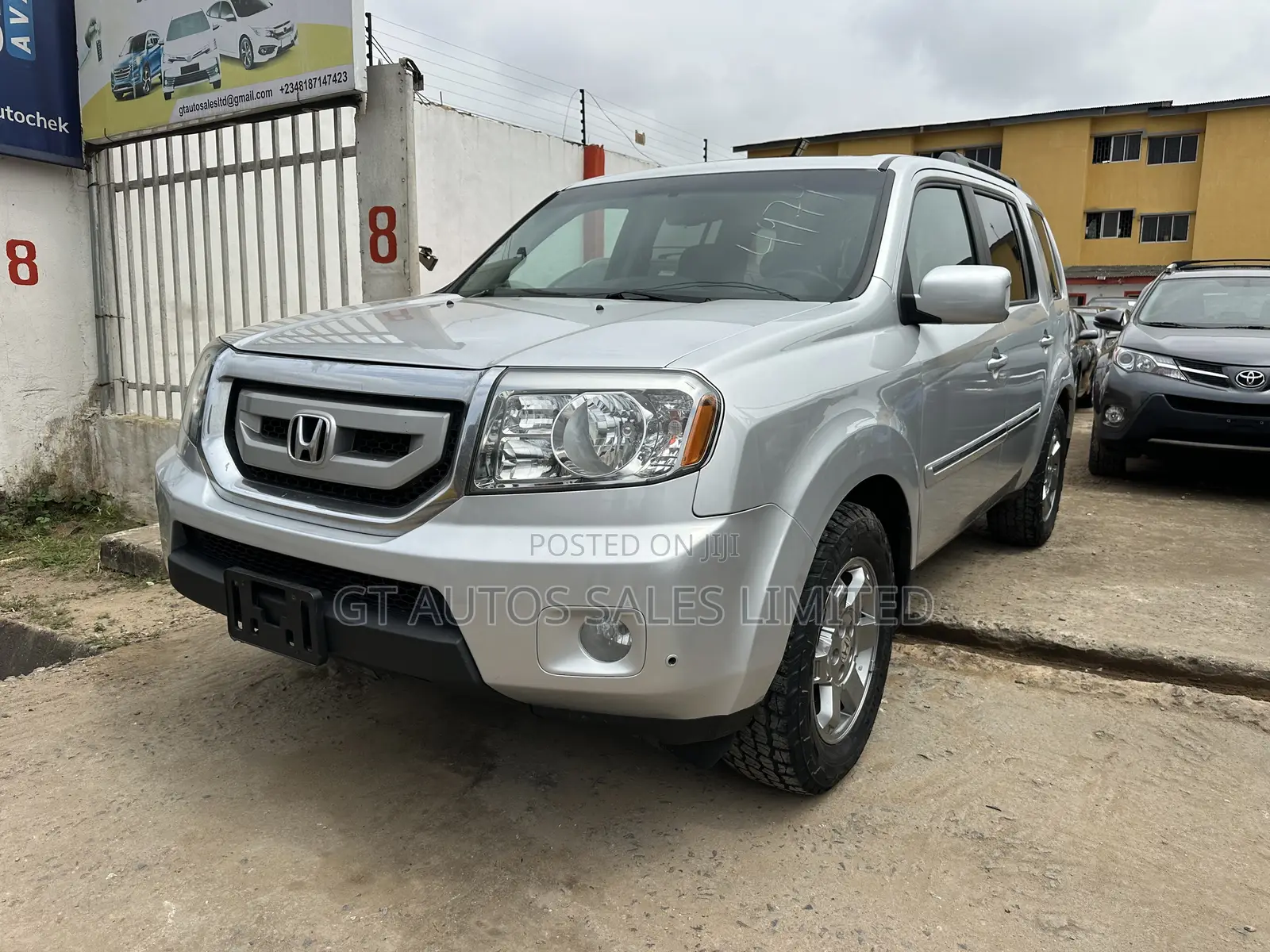 Honda Pilot Touring w/RES/Navi 4WD (3.5L 6cyl 5A) 2011 Silver
