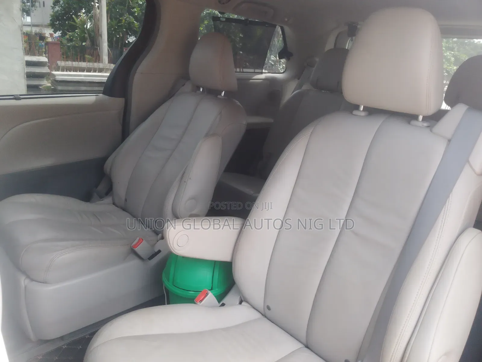 Toyota Sienna 2014 Gray