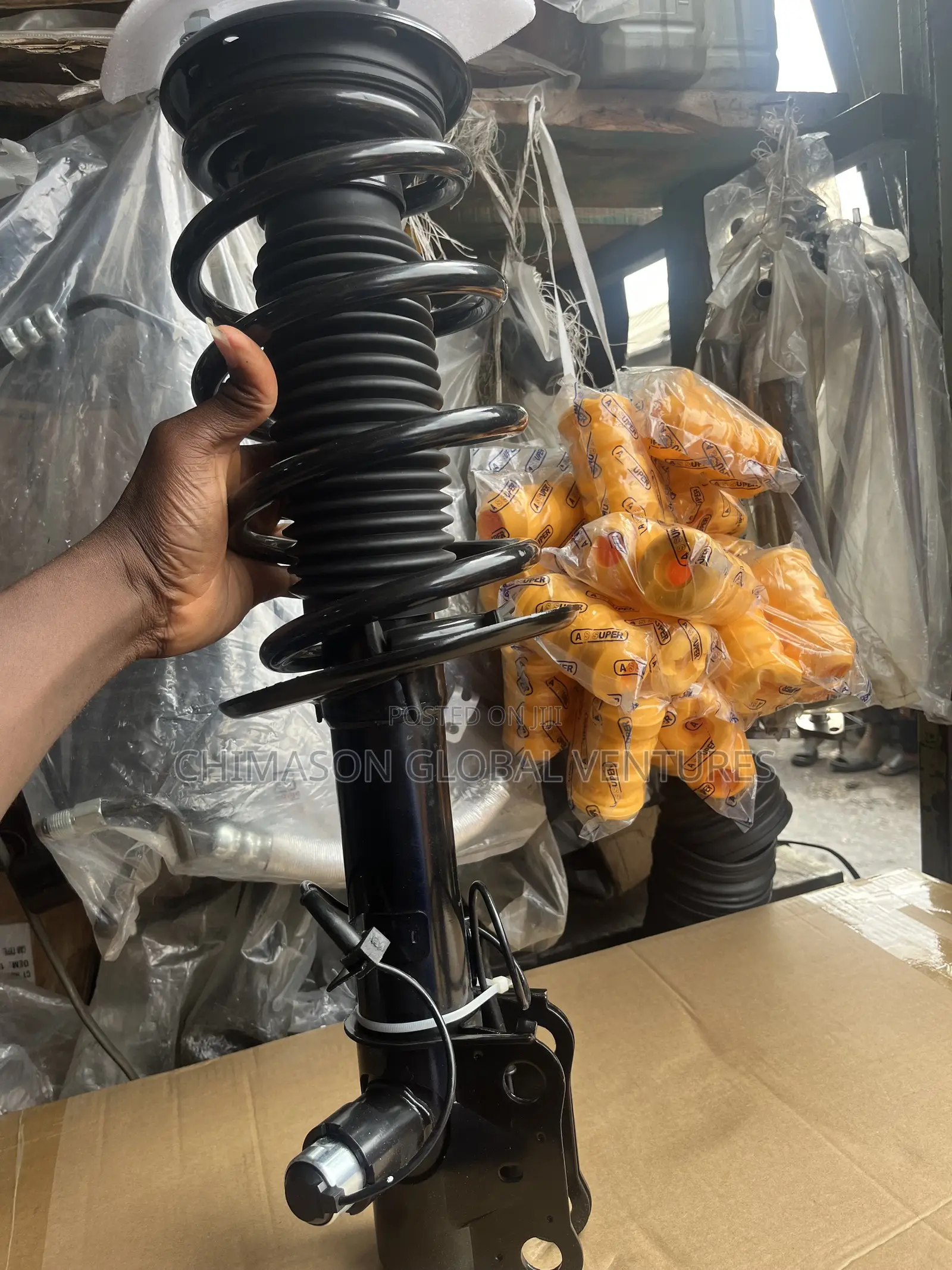 Complete Front and Rear Shock Absorber Ford Taurus 2013