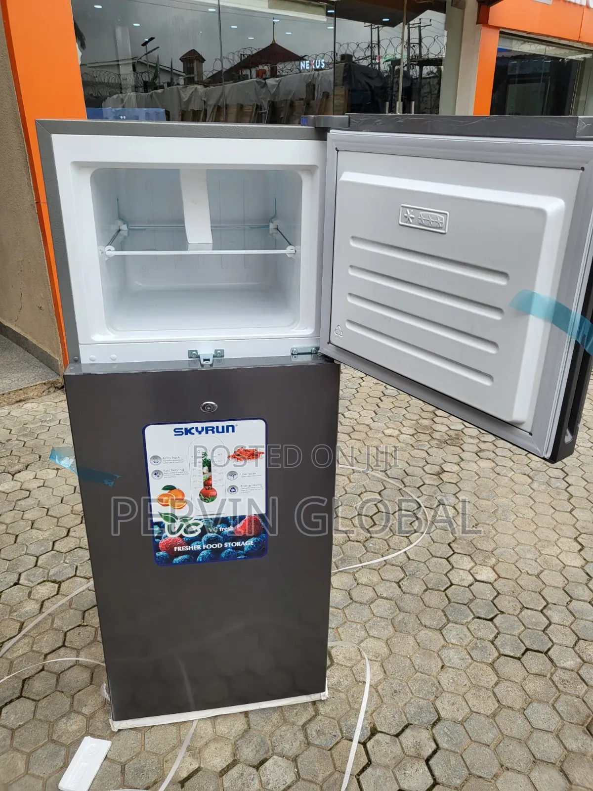 Skyrun Fridge BCD255H 220L