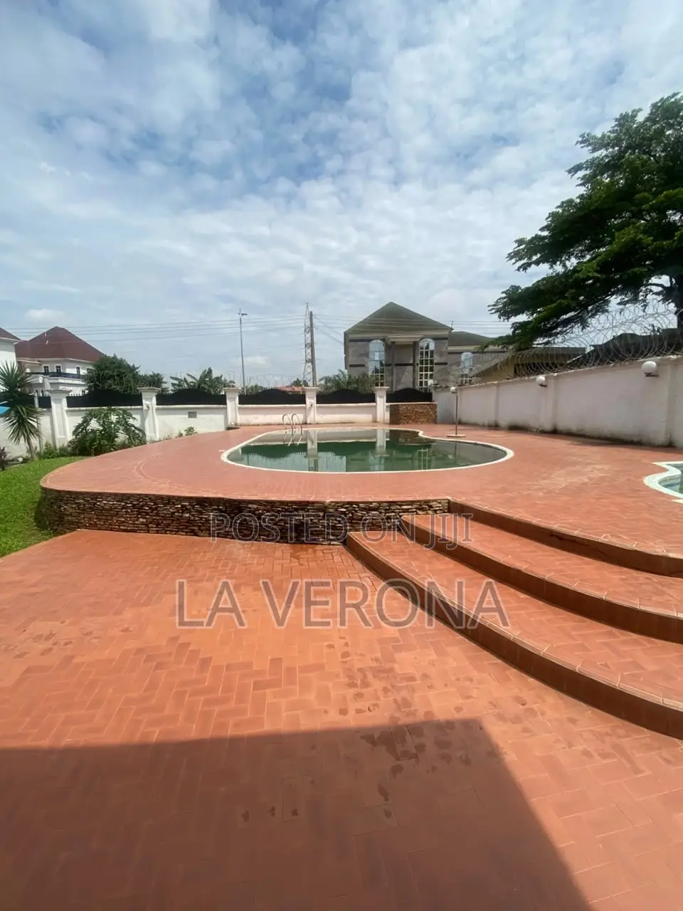 6bdrm Duplex in Guzape District for rent