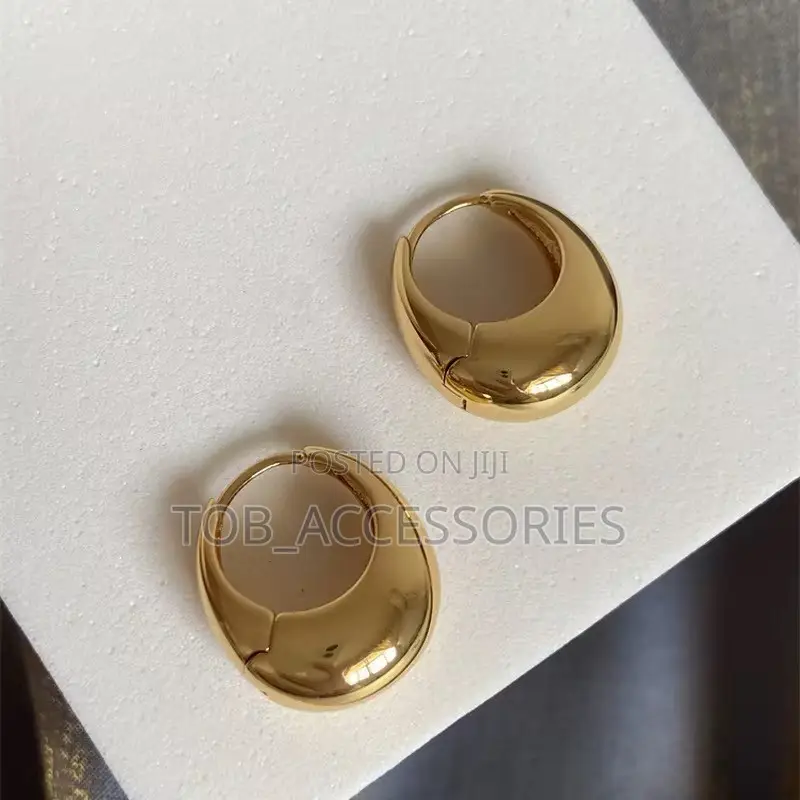 Simple Design Thick Metal v-Shaped Earring