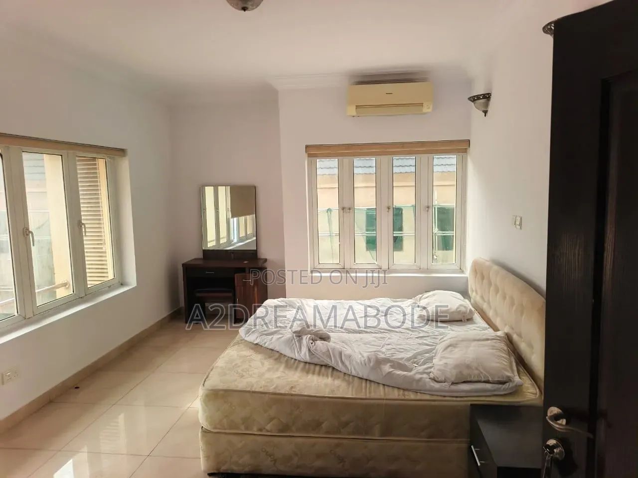 Furnished 4bdrm Apartment in Maryland, Onigbongbo for rent