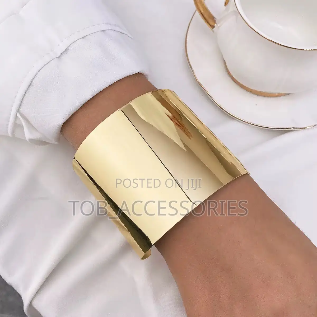 Simple, Classy Elegant Bangles to Elevate Your Everyday Look.