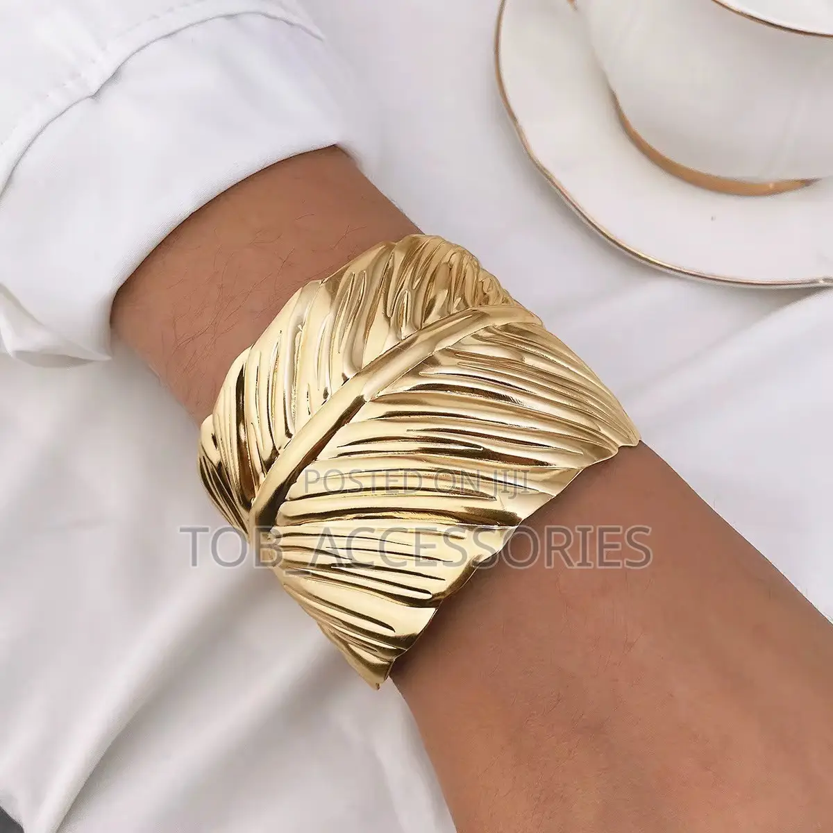 Simple, Classy Elegant Bangles to Elevate Your Everyday Look.