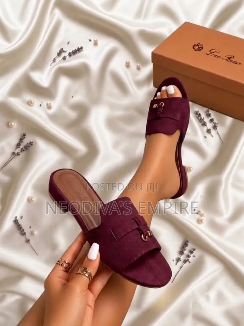 Woman Low Block Heel 