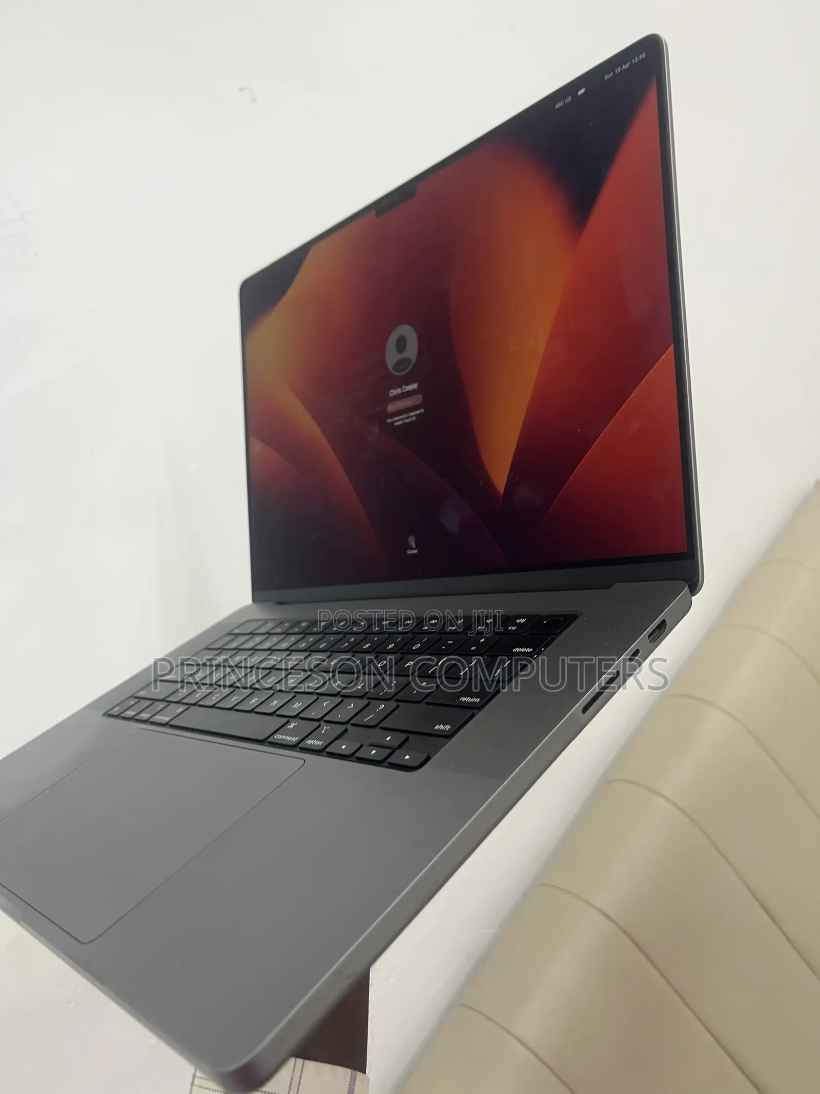 Laptop Apple MacBook Pro 2021 M1 16GB Apple M1 Pro SSD 1T
