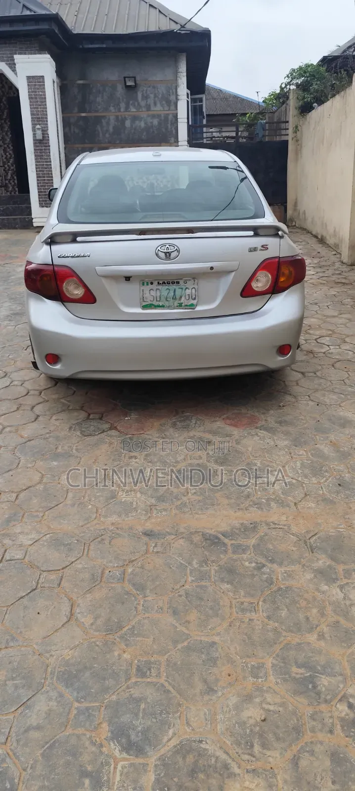 Toyota Corolla 2010 Silver