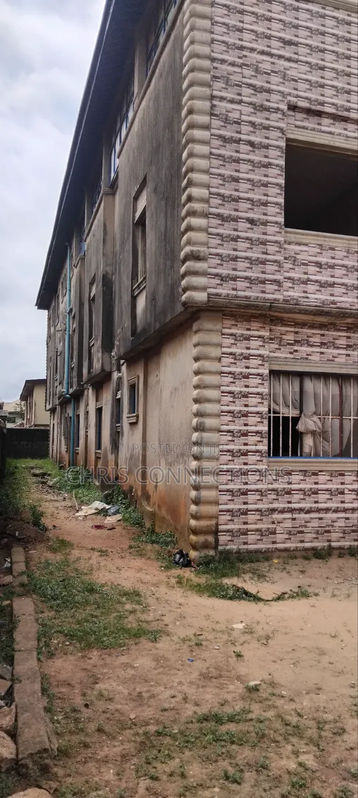 3bdrm Block of Flats in Ejigbo / Ejigbo for sale
