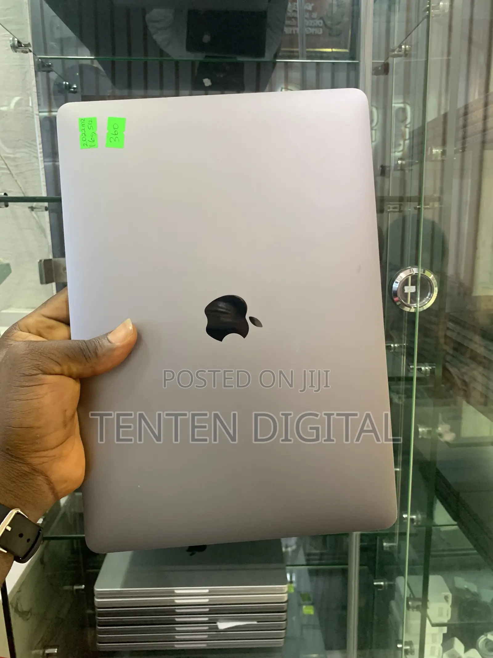 Laptop Apple MacBook Pro 2022 M2 16GB Apple M2 SSD 512GB
