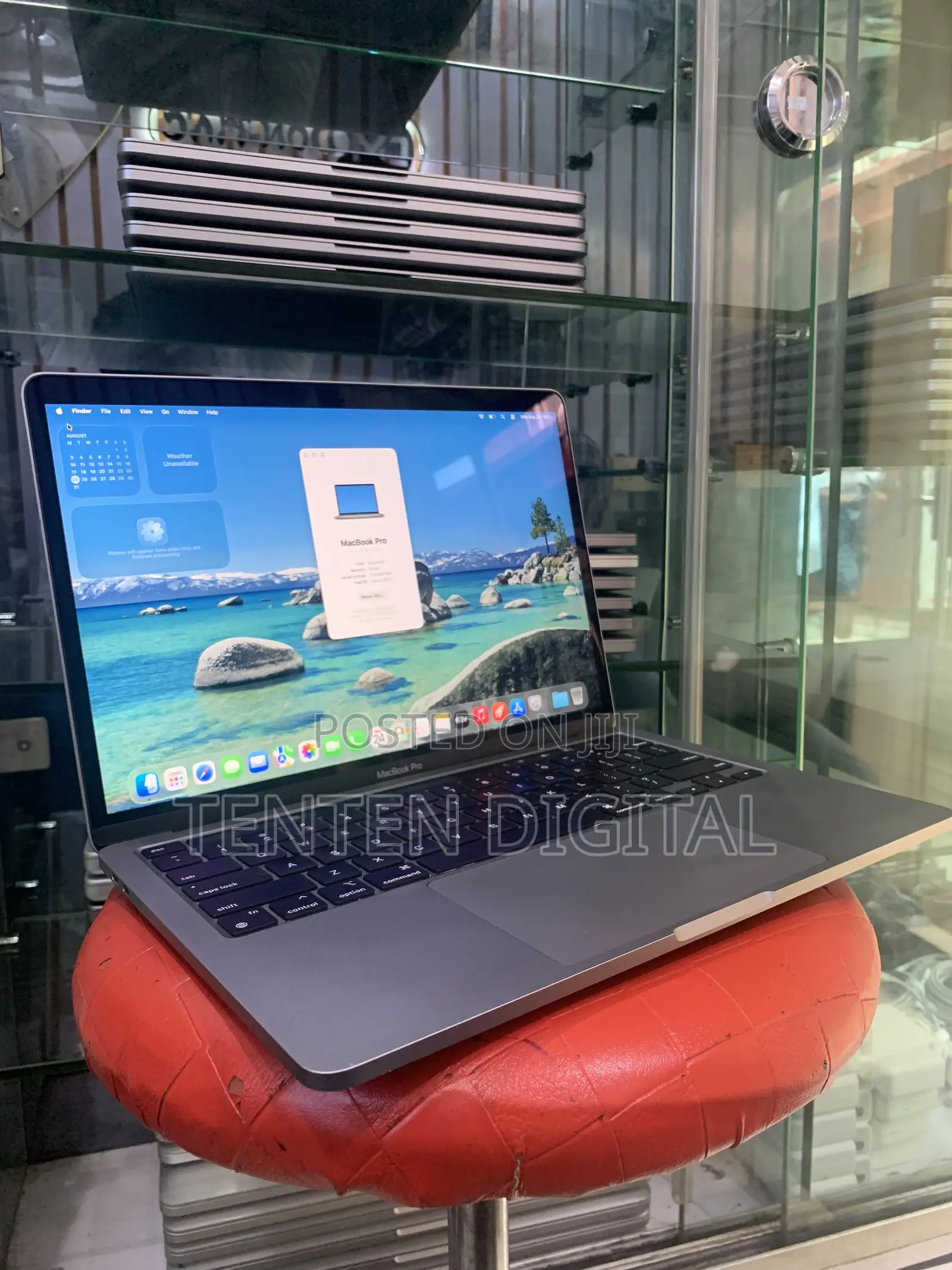 Laptop Apple MacBook Pro 2022 M2 16GB Apple M2 SSD 512GB