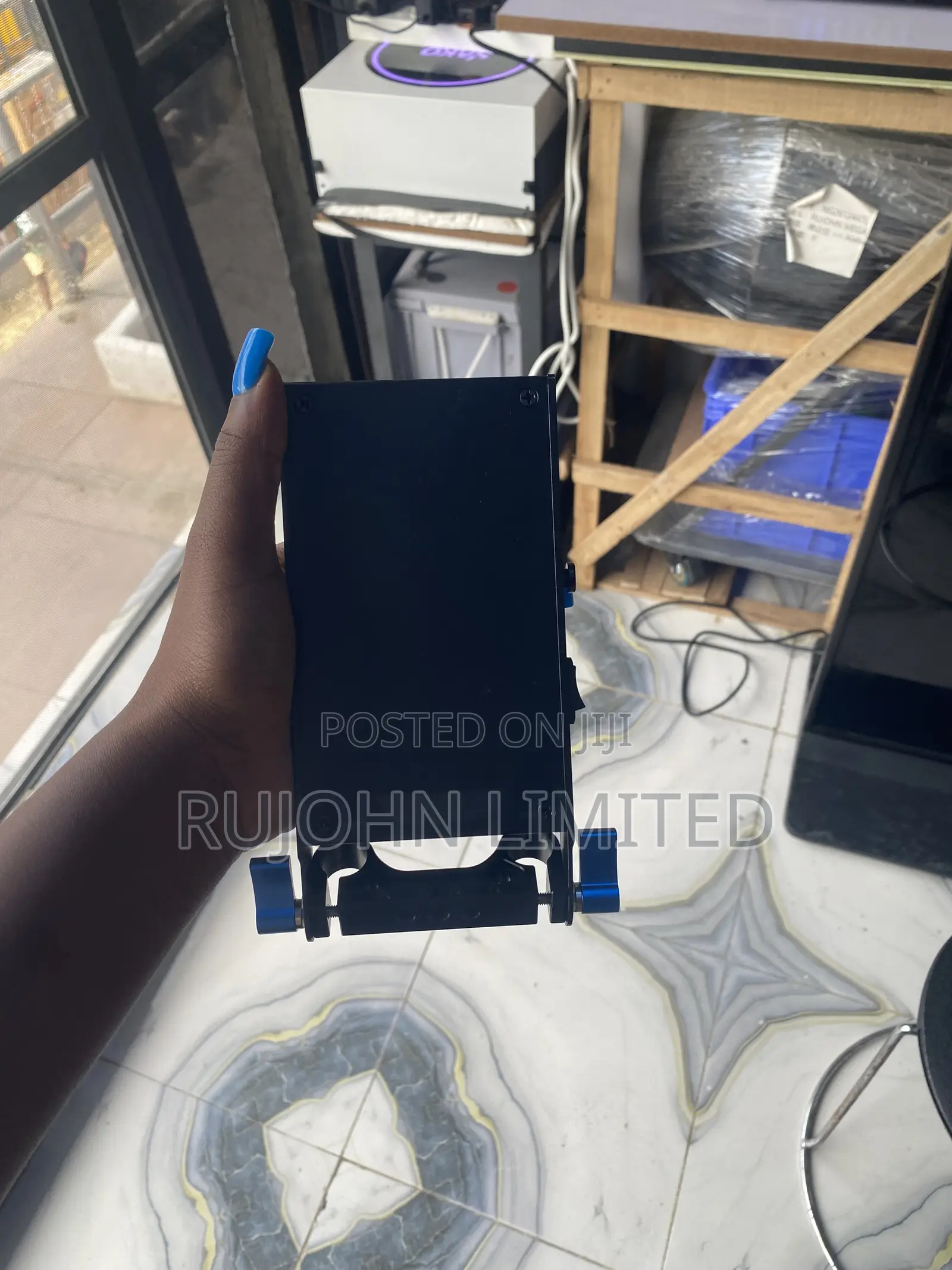 Black Magic v-Lock Battery Adaptor