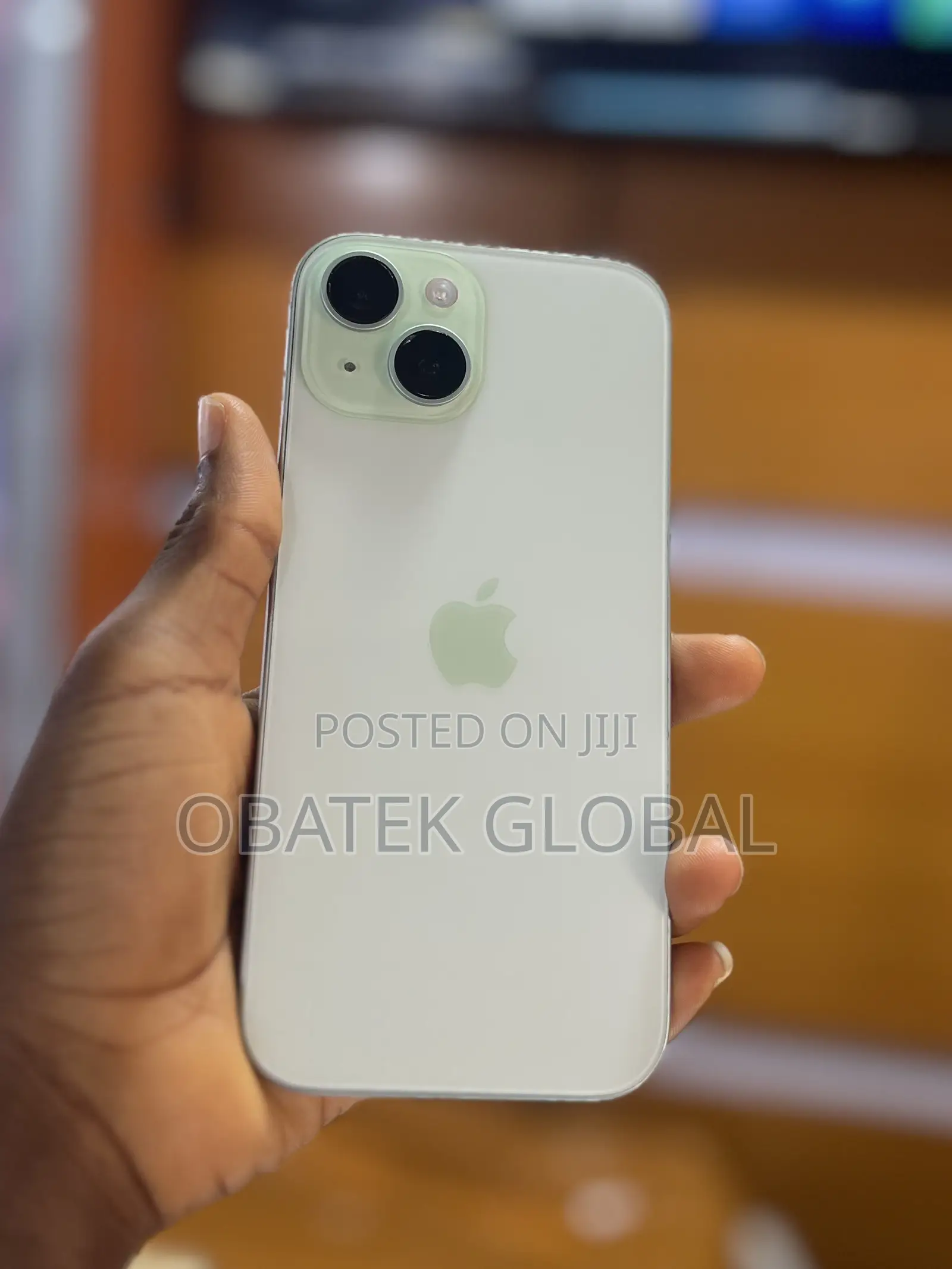 Apple iPhone 15 128 GB Green