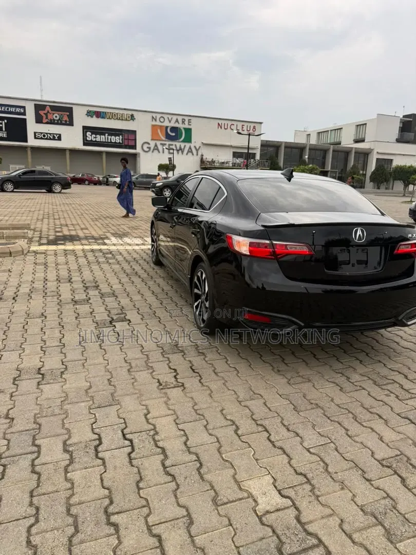 Acura ILX Base FWD (2.4L 4cyl 8AM) 2016 Black