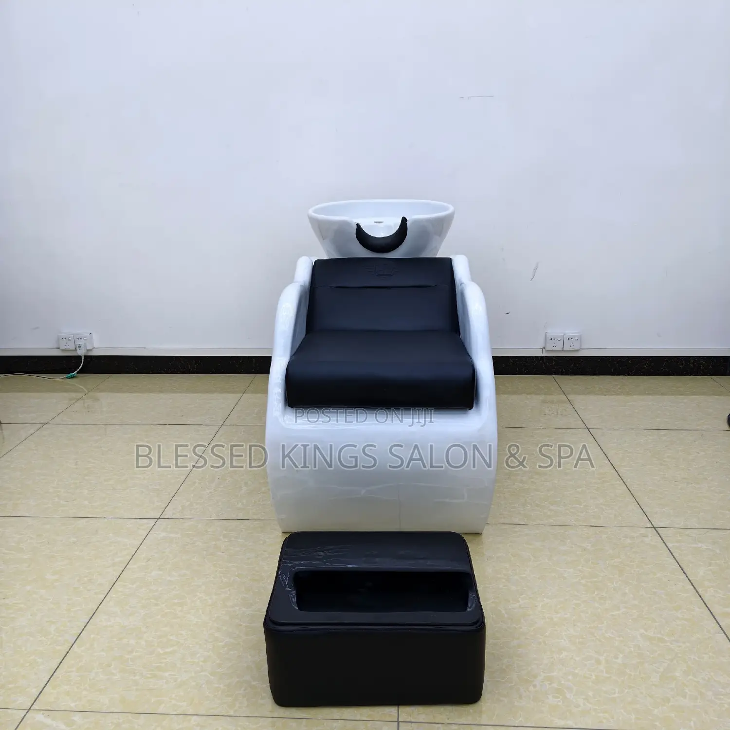 White Shampoo Chairs