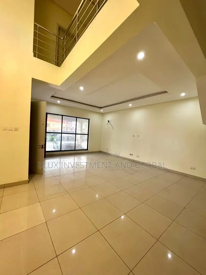 4bdrm Duplex in An Access Code, Ologolo for sale