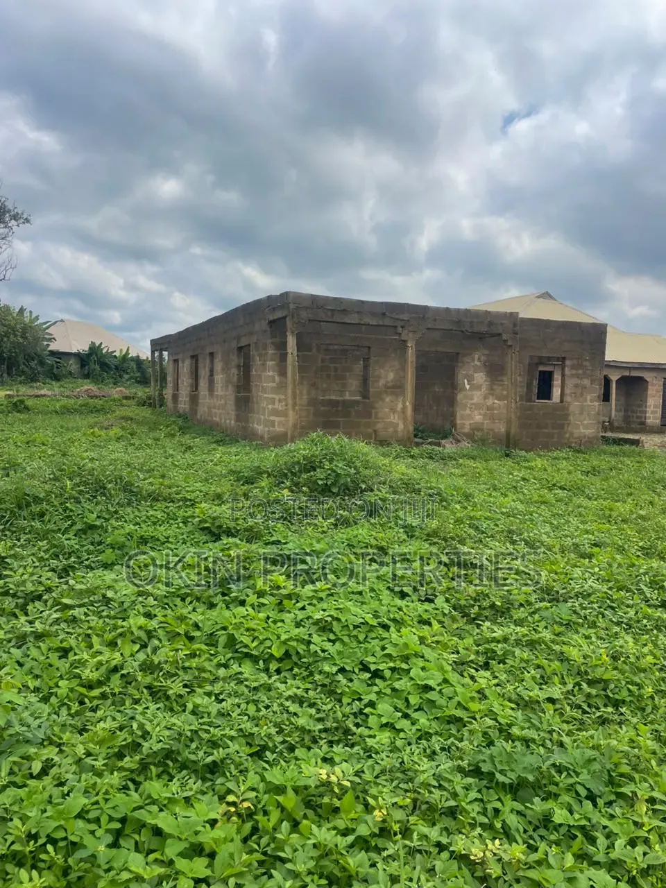 Two Plots With Uncompleted Flats