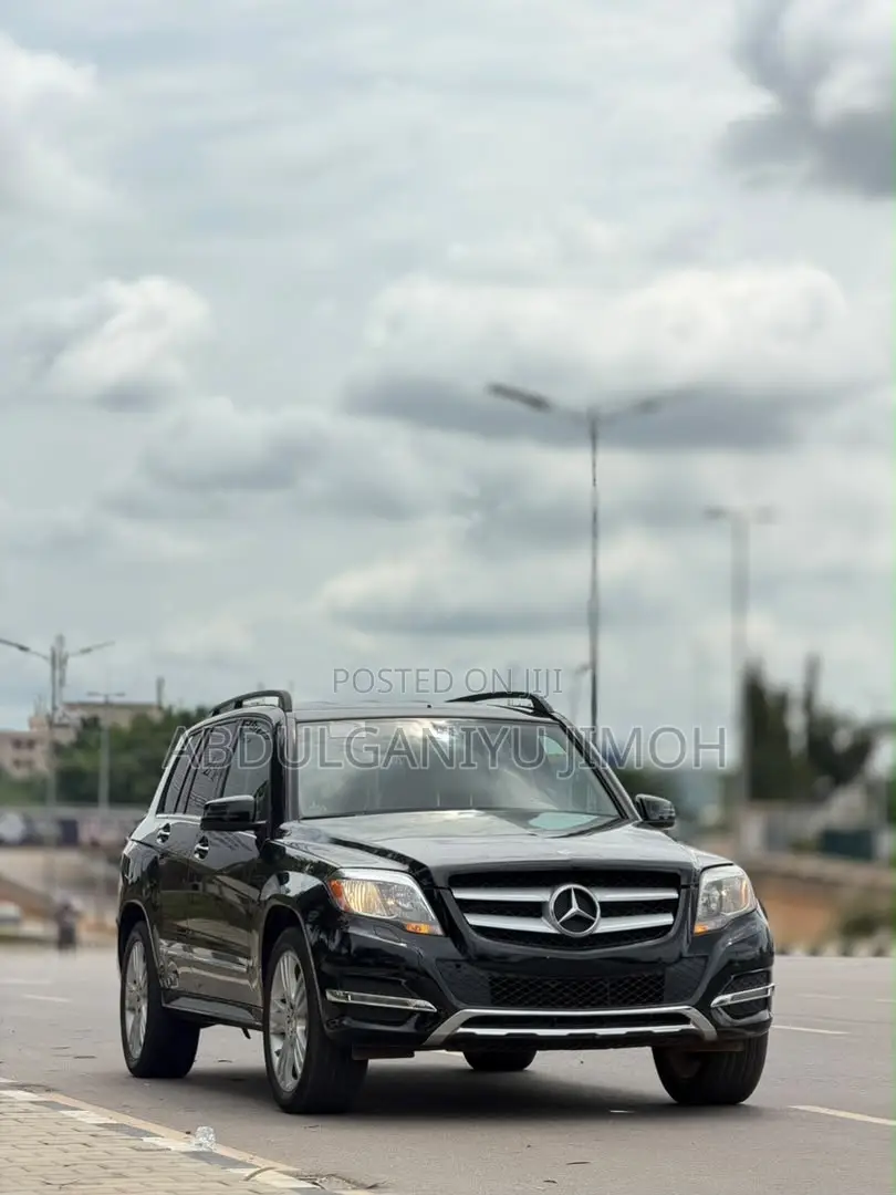Mercedes-Benz GLK-Class 350 2014 Black