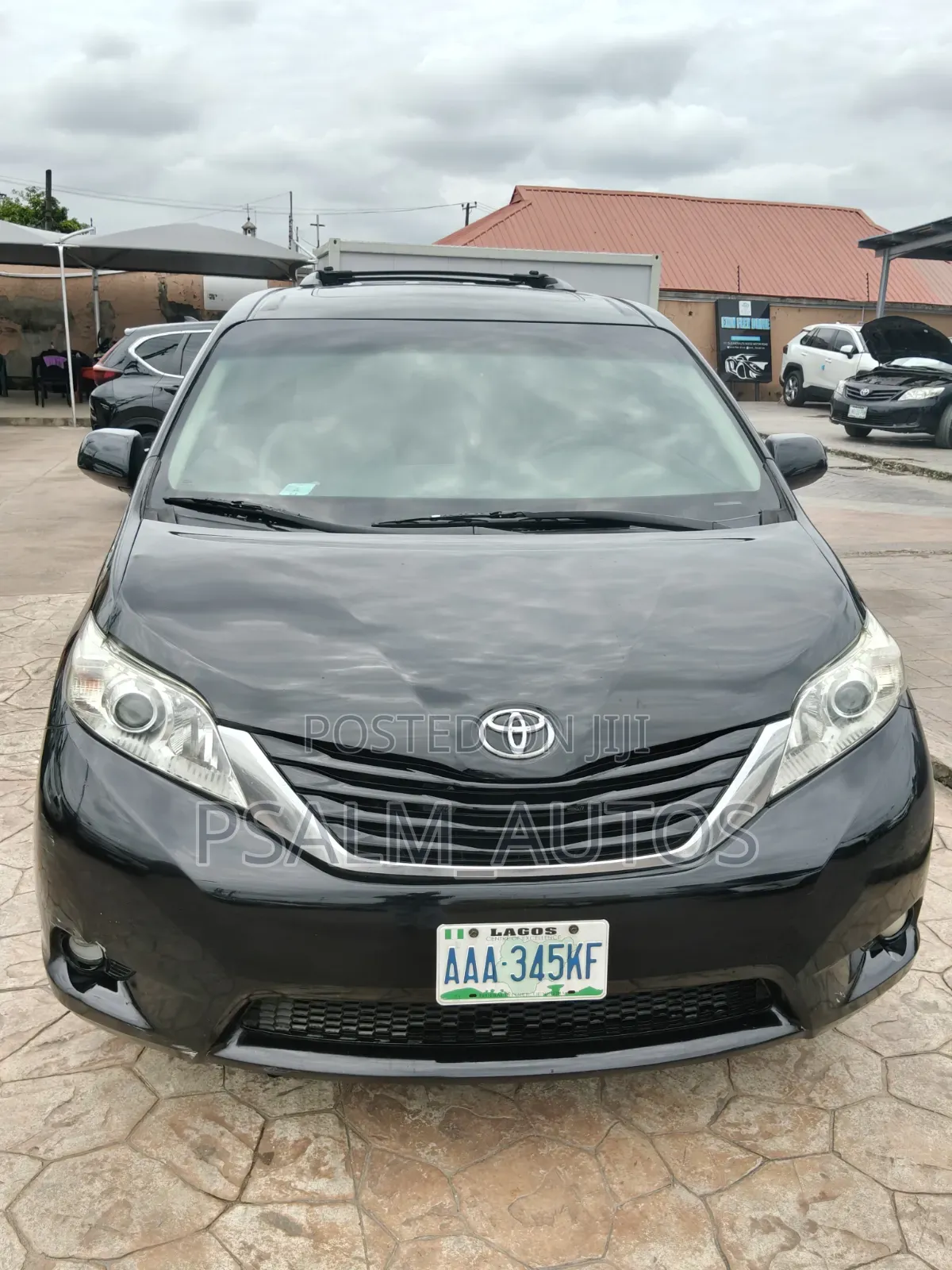 Toyota Sienna 2011 Black