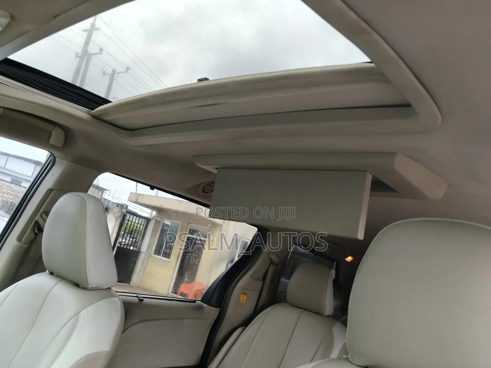 Toyota Sienna 2011 Black