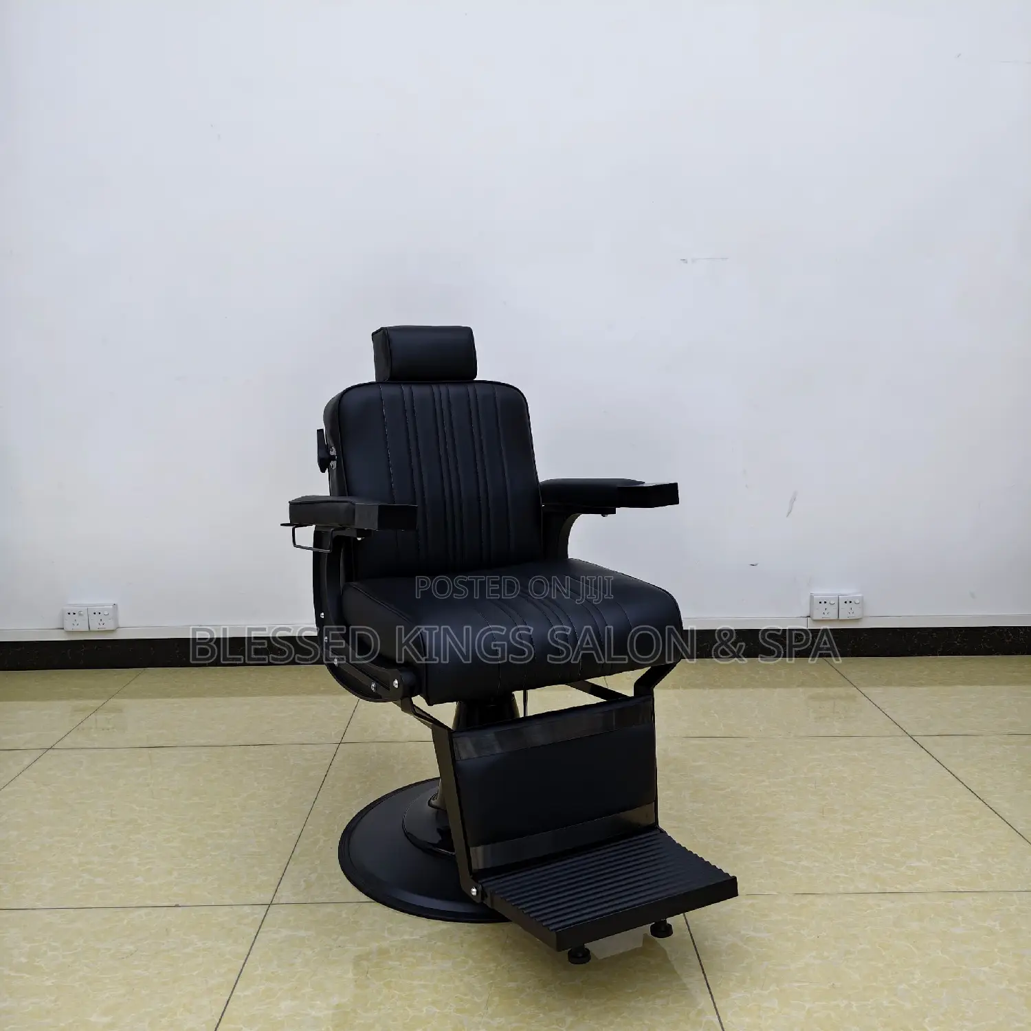 Mini Luxury Barbing Chairs