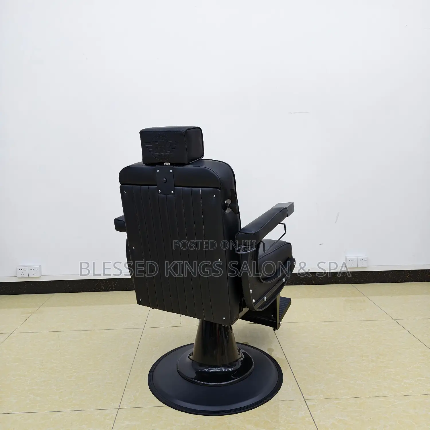 Mini Luxury Barbing Chairs