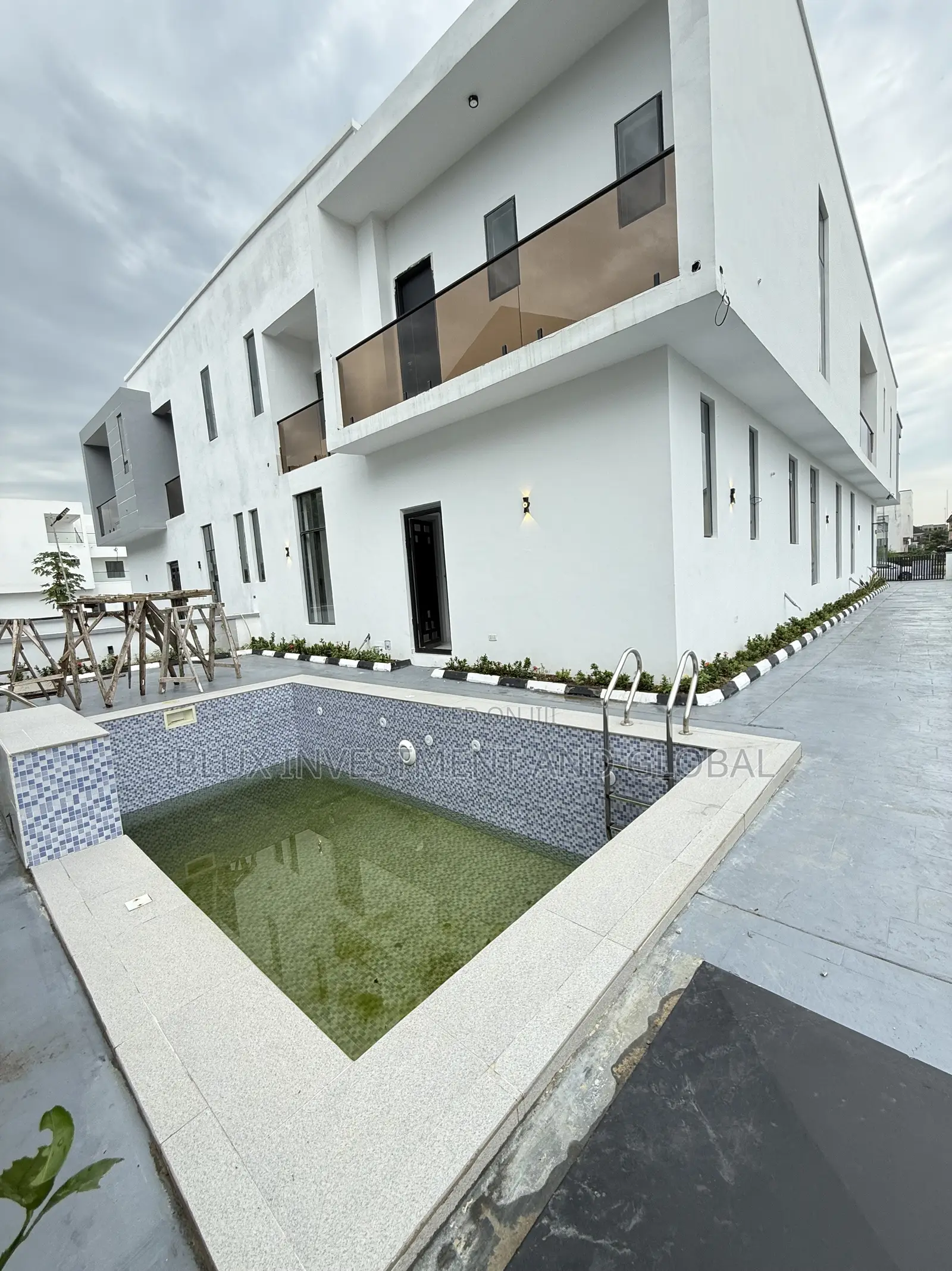 4bdrm Duplex in Royal Garden Estate, Lekki Phase 2 for sale