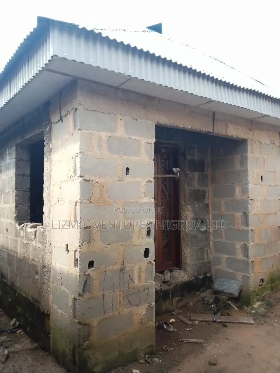3bdrm Bungalow in Isuti, Igando / Ikotun/Igando for sale