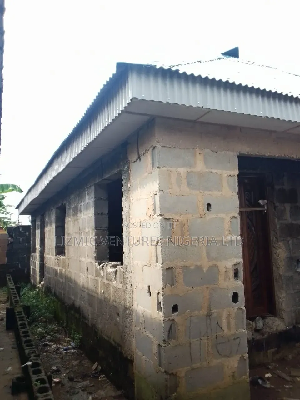 3bdrm Bungalow in Isuti, Igando / Ikotun/Igando for sale