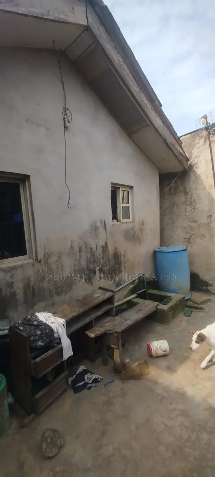 3bdrm Bungalow in Isuti, Igando / Ikotun/Igando for sale