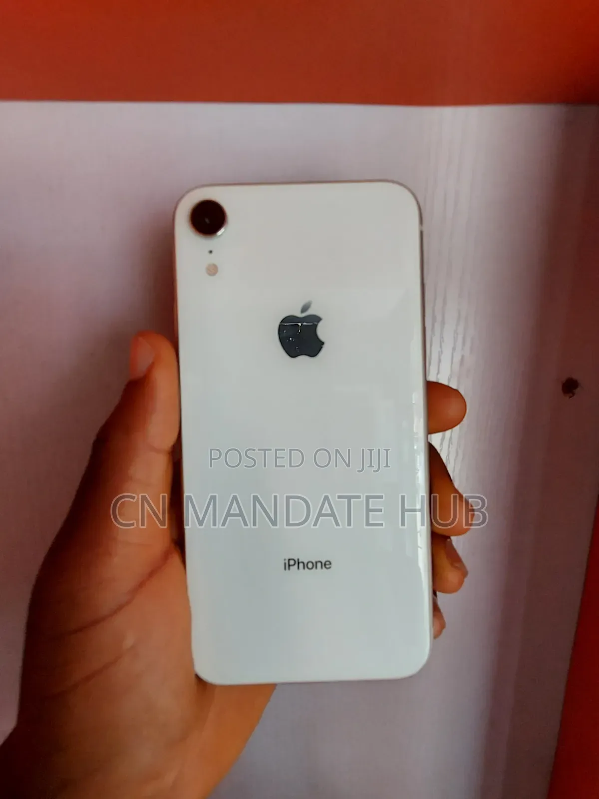Apple iPhone XR 64 GB White