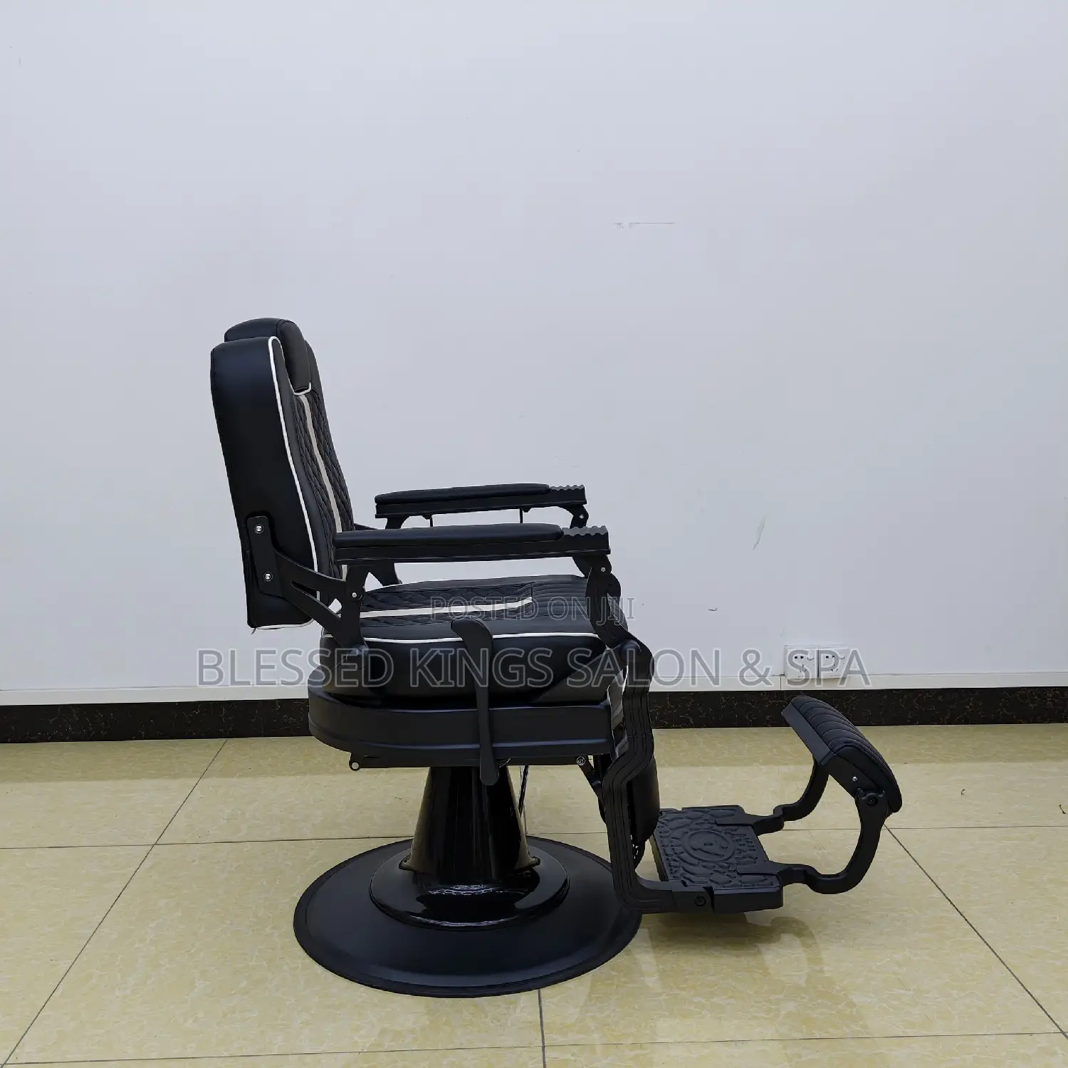 Black Executive Barbing Chairs