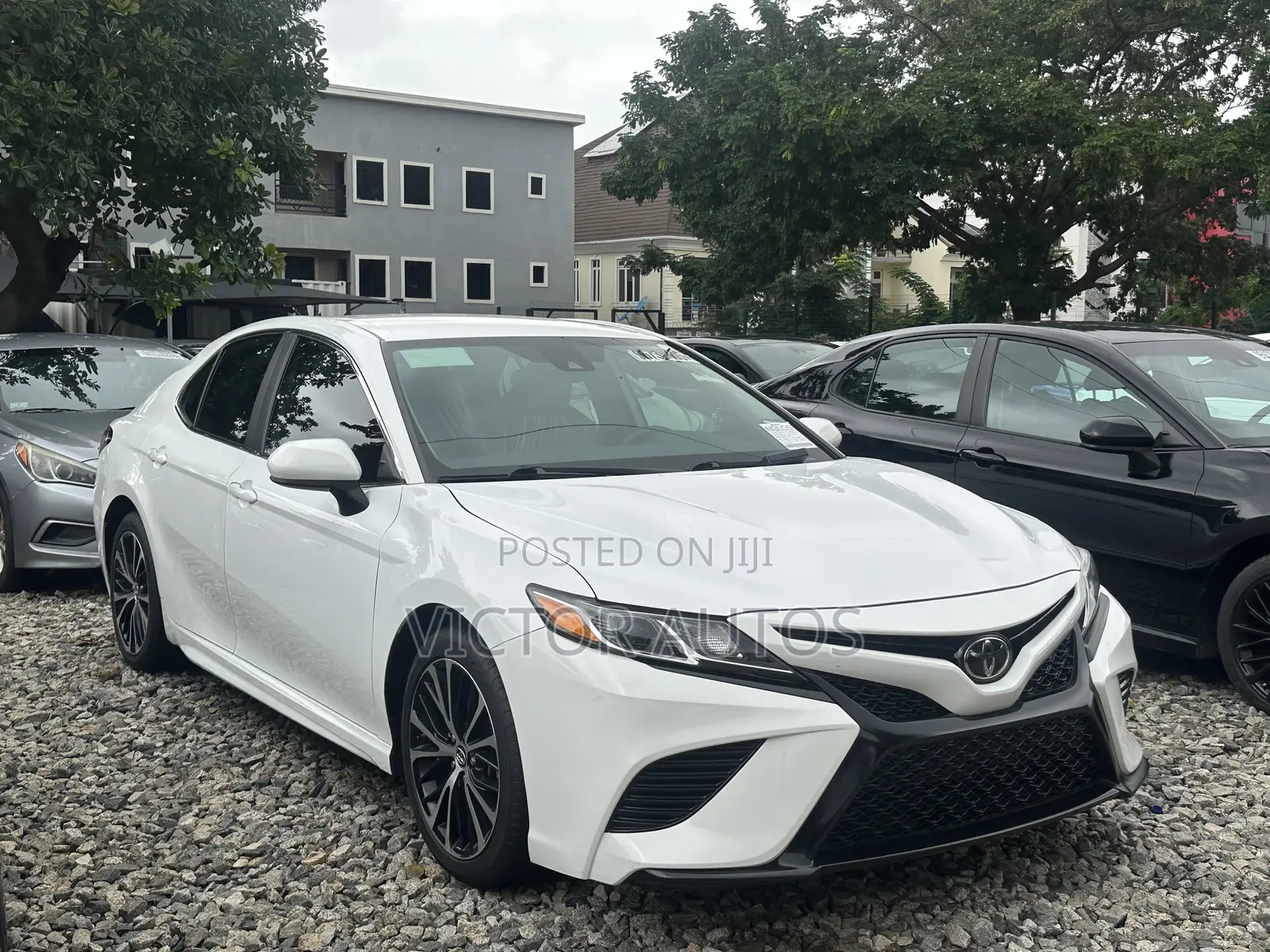 Toyota Camry 2020 White
