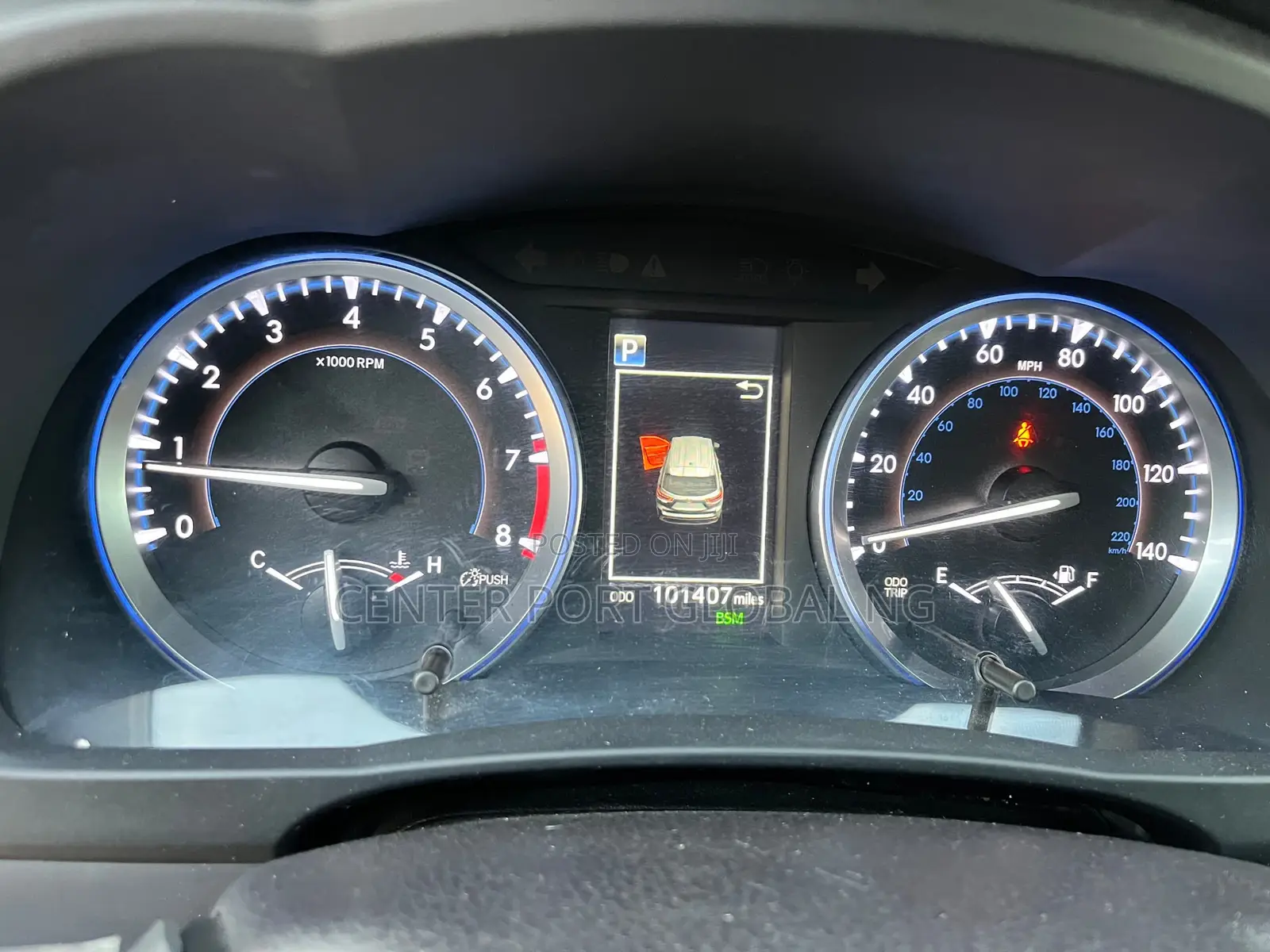 Toyota Highlander XLE 4x4 V6 (3.5L 6cyl 8A) 2018 Silver