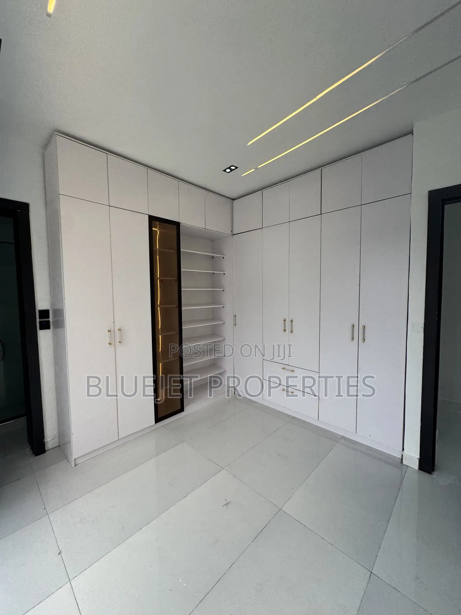 4bdrm Duplex in Sangotedo for sale