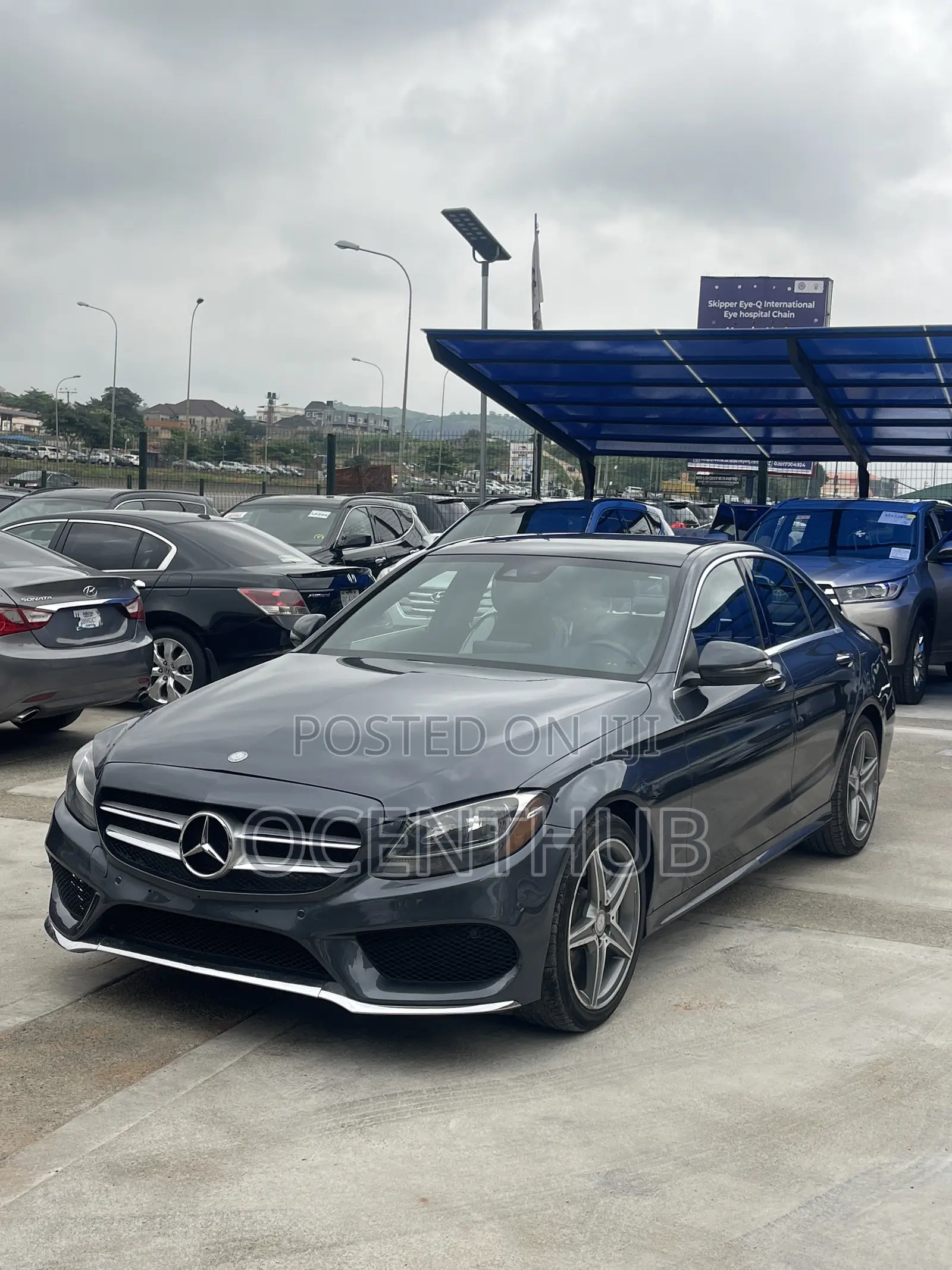 Mercedes-Benz C300 Luxury Sedan RWD (2.0L 4cyl 7A) 2016 Gray