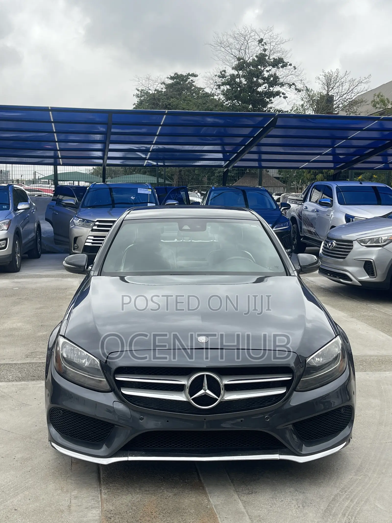 Mercedes-Benz C300 Luxury Sedan RWD (2.0L 4cyl 7A) 2016 Gray