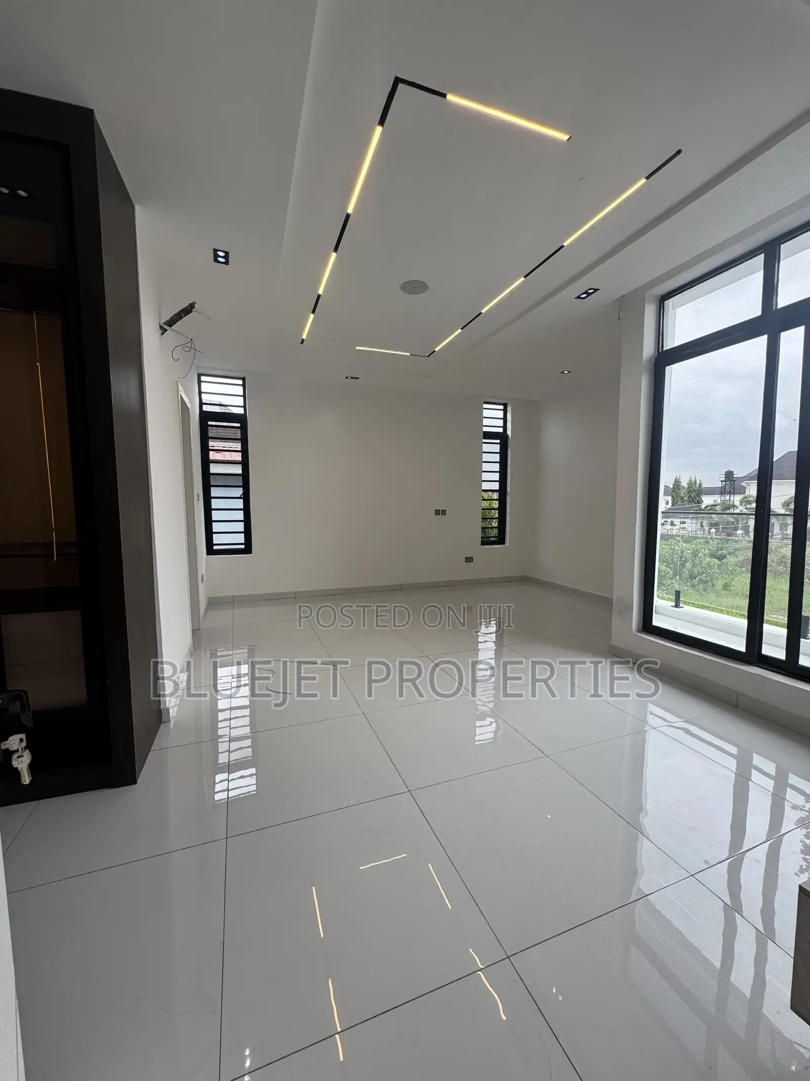 4bdrm Duplex in Sangotedo for sale