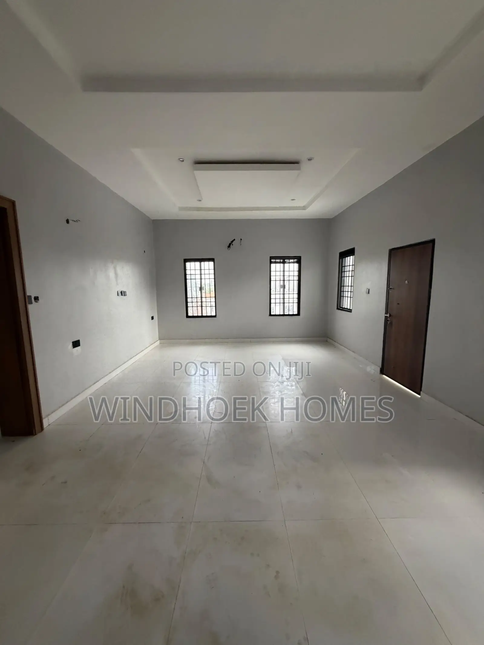 5bdrm Duplex in Jahi for sale