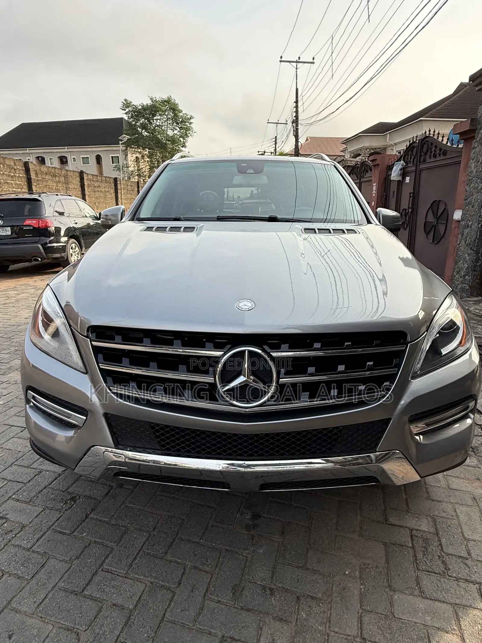 Mercedes-Benz M Class ML350 4MATIC 4dr SUV AWD (3.5L 6cyl 7A) 2015 Gray