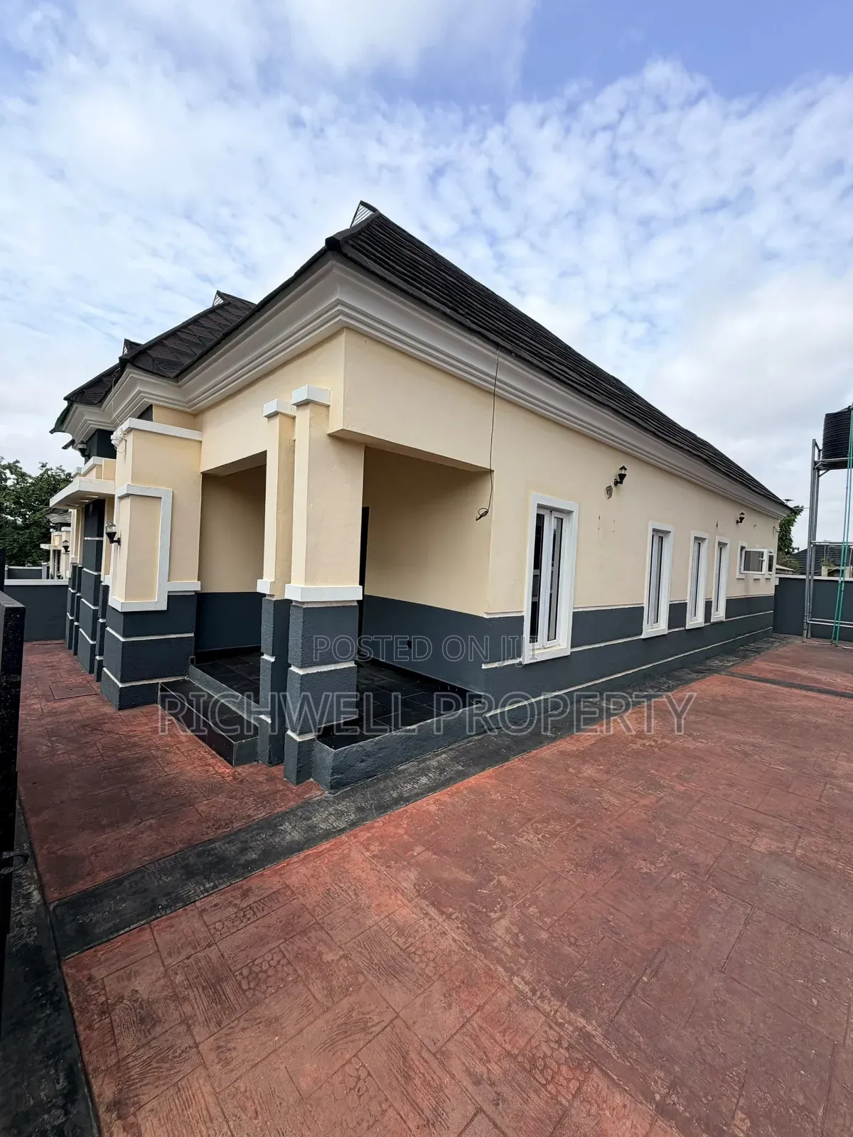 3bdrm Bungalow in Basroun Housing for sale