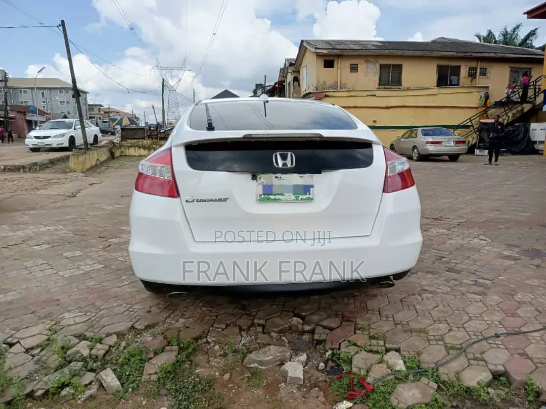 Honda Crosstour 2010 White
