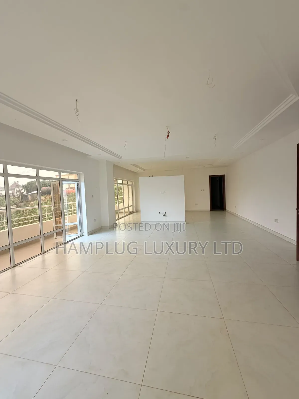 17bdrm Villa in Guzape for sale