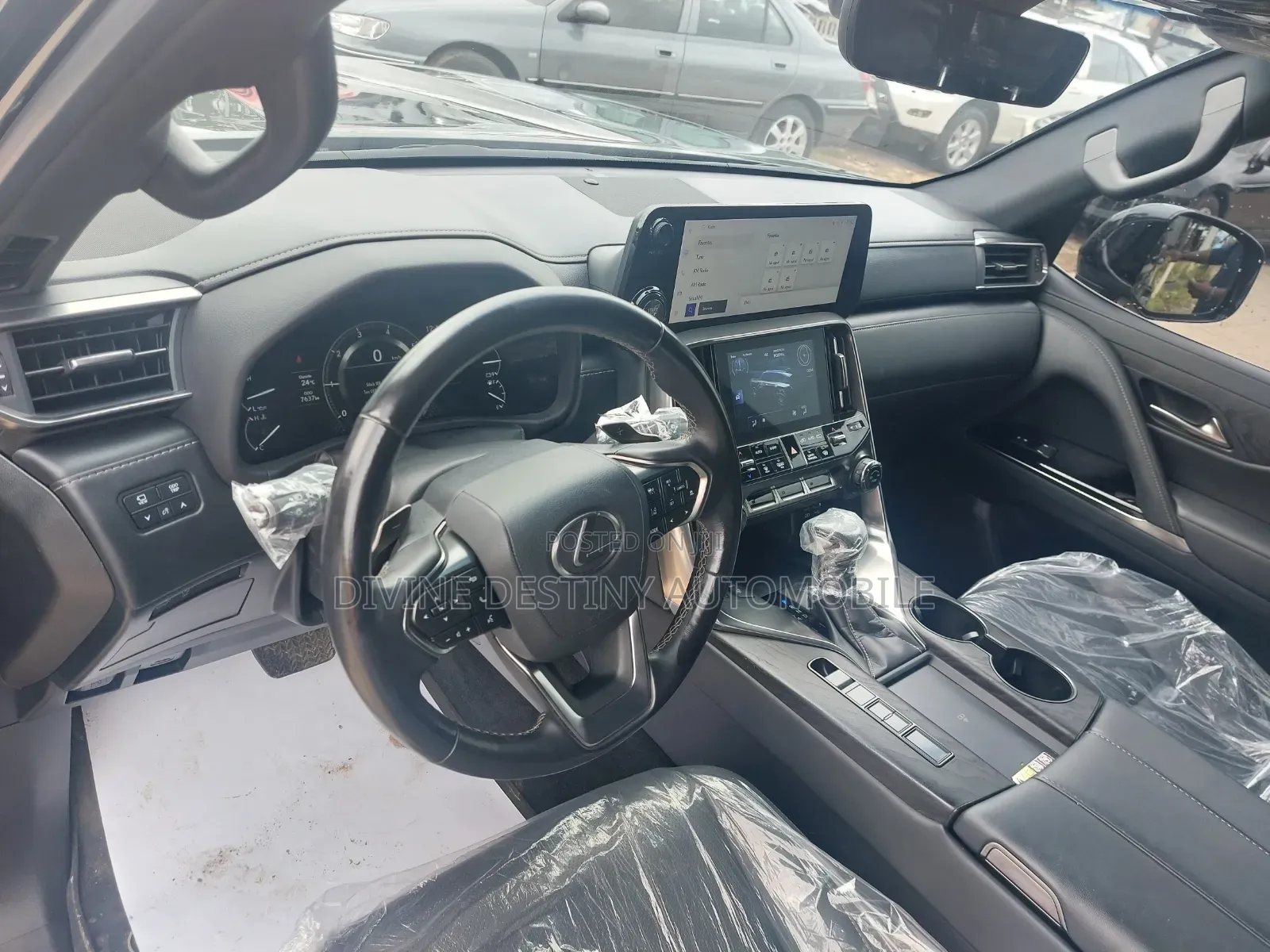 Lexus LX 2023 Black