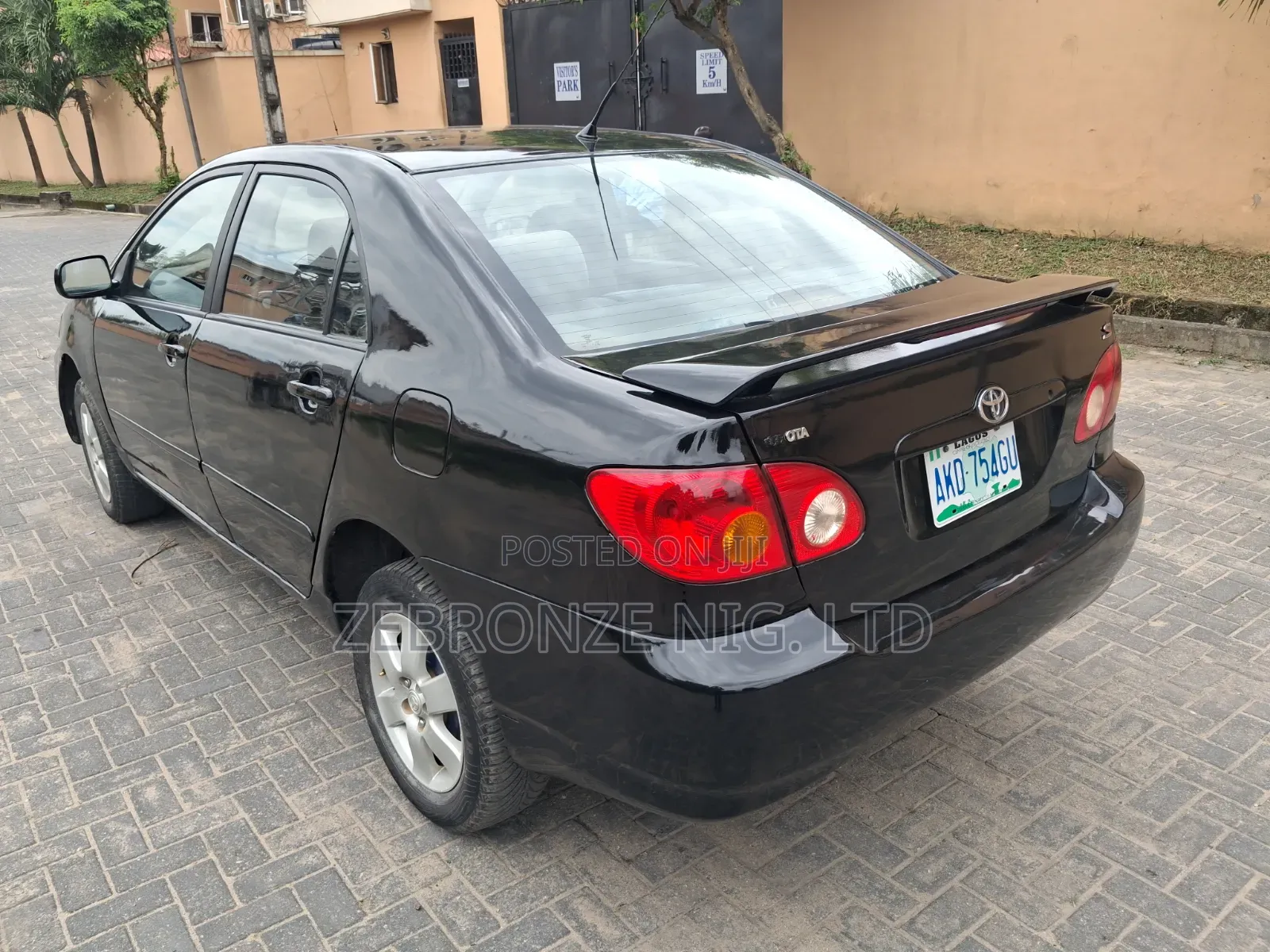 Toyota Corolla 2004 Black