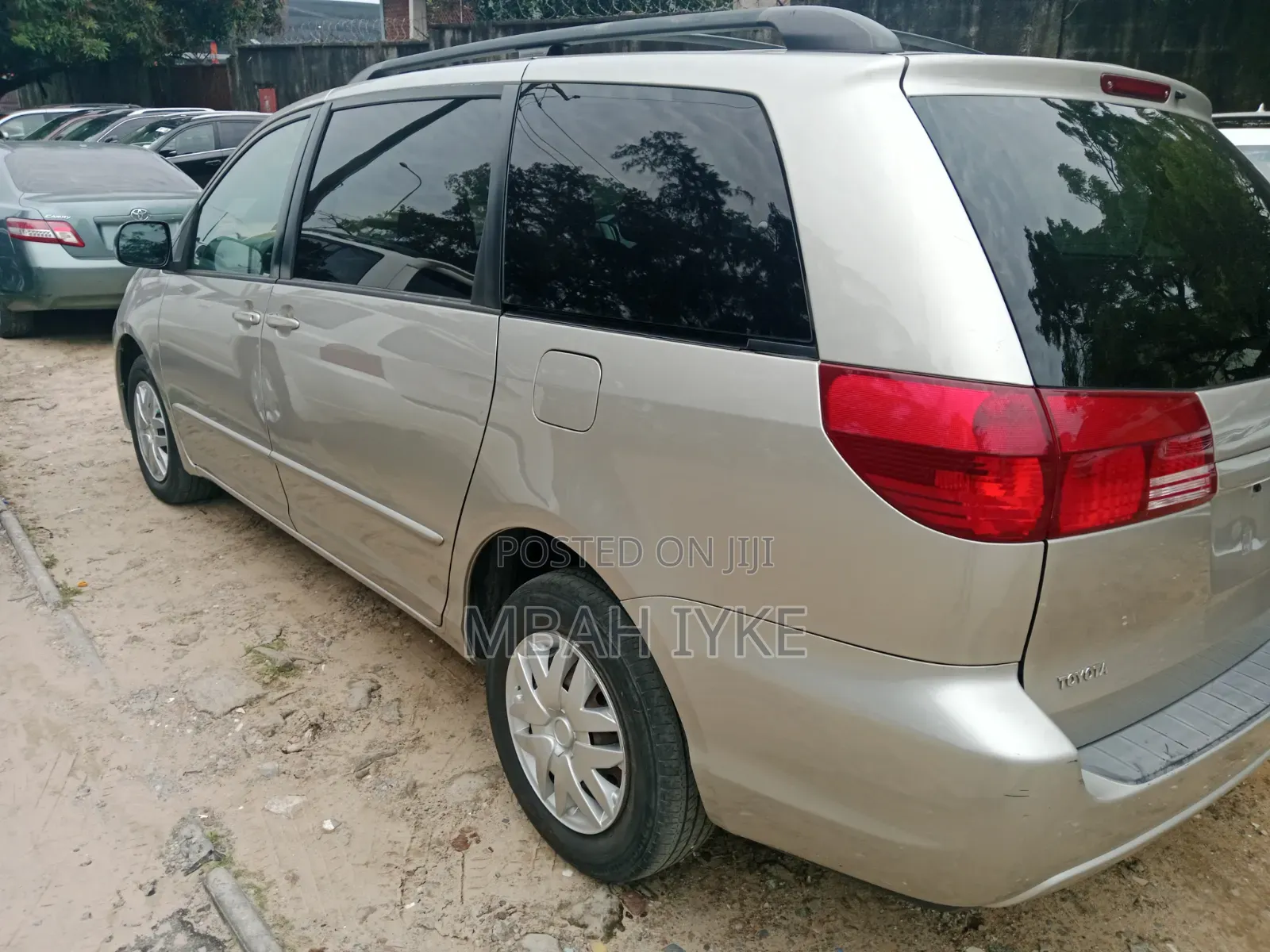 Toyota Sienna 2005 Silver